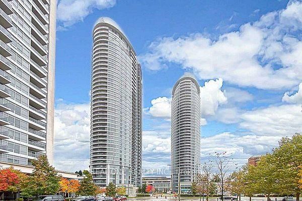 1710 - 125 Village Green Square