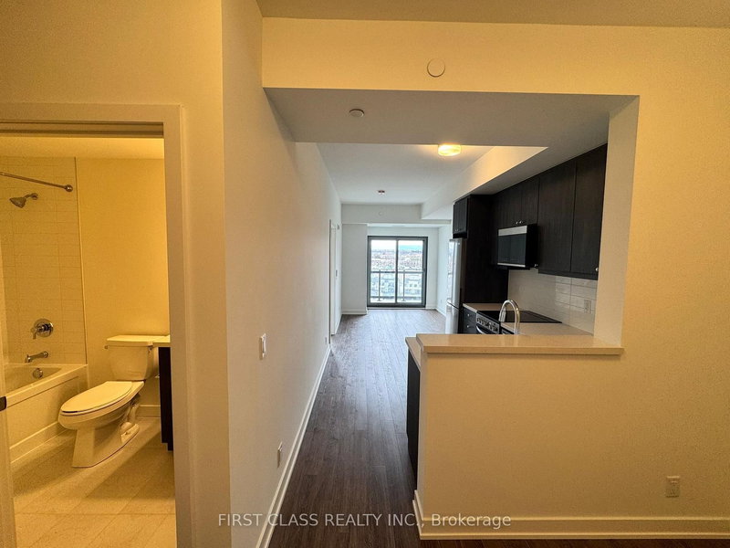 915 - 51 Clarington Blvd, Clarington, L1C 0H6 | Image 2