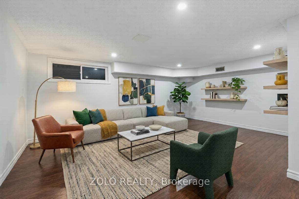 Detached House for sale at 1994 Faylee Crescent, Pickering, Ontario, L1V 2V6 - Liverpool - MLS: E12958988