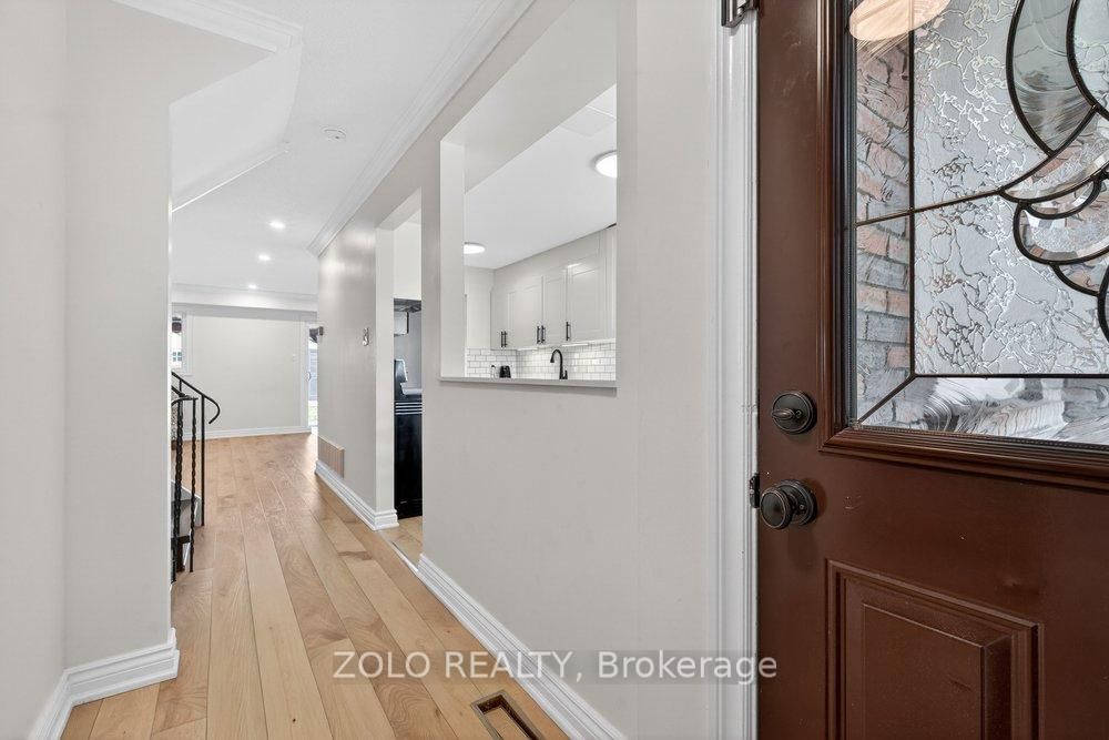 Detached House for sale at 1994 Faylee Crescent, Pickering, Ontario, L1V 2V6 - Liverpool - MLS: E12958988