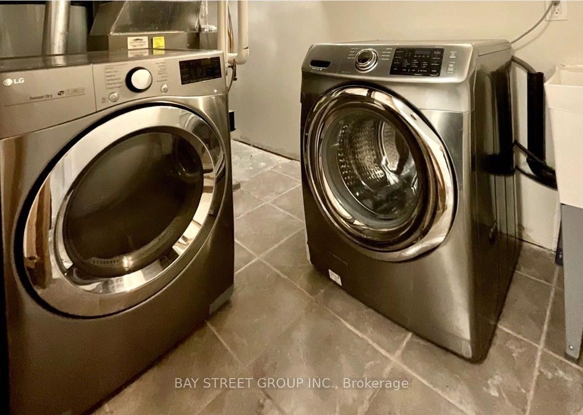 Detached House for lease at Main Floor-37 Bayard Avenue, Toronto, Ontario, M1R 4A4 - Wexford-Maryvale - MLS: E12959042