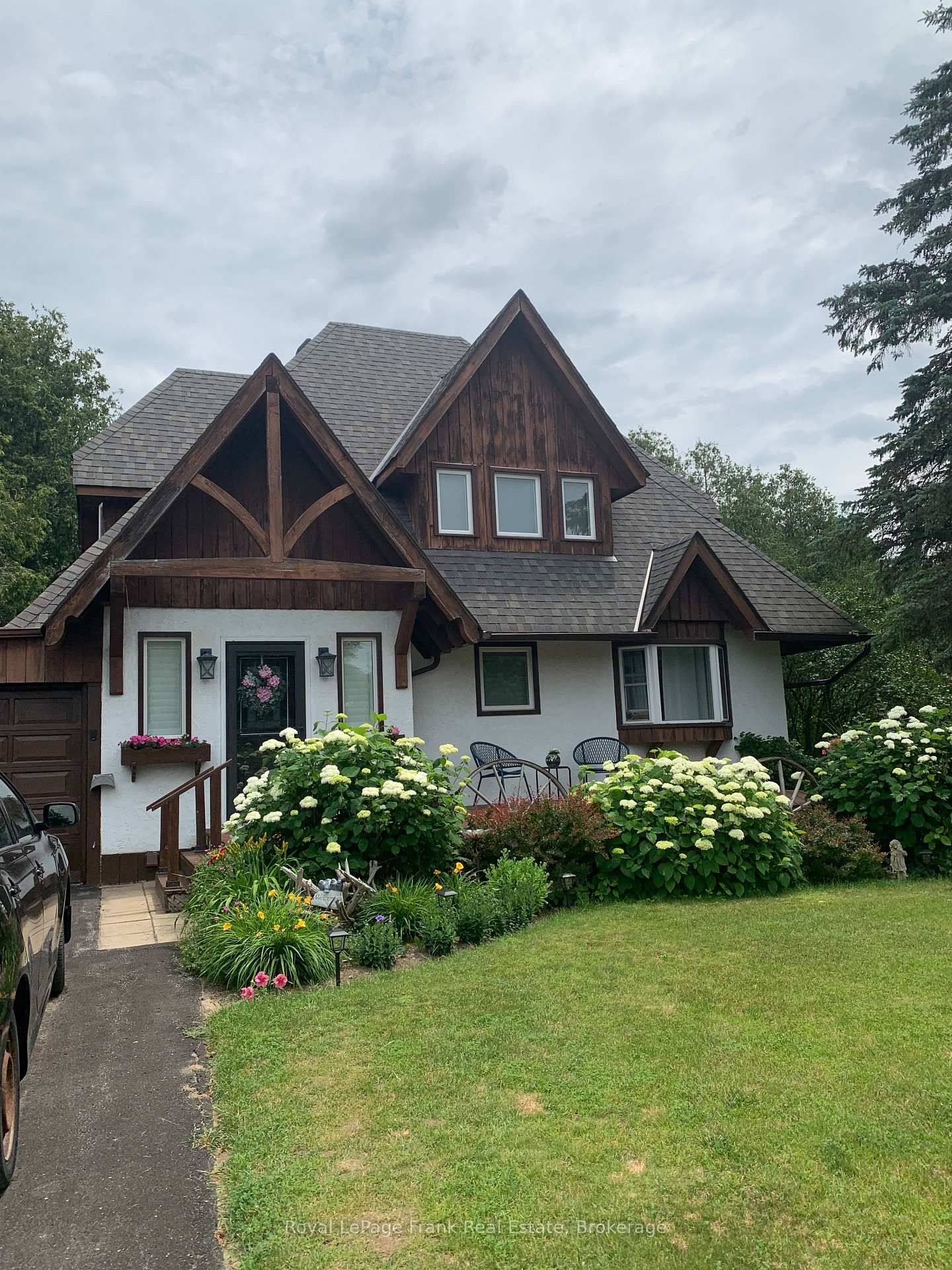 7 Wiesenweg Road • Scugog, ON photo 1