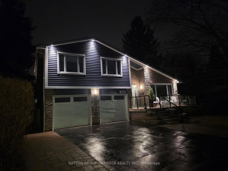 1886 Malden Cres, Pickering, L1V 3G4 | Image 2