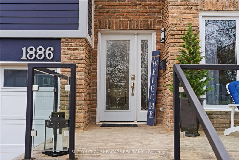 1886 Malden Cres, Pickering, L1V 3G4 | Image 3