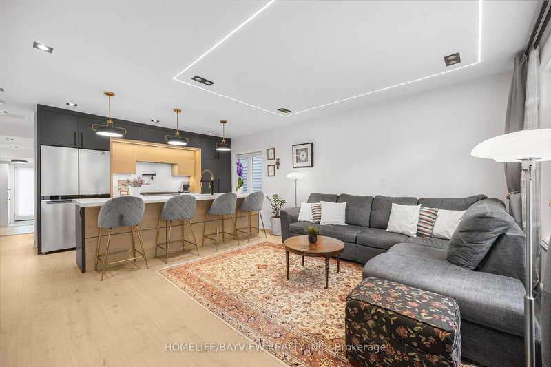 9 Kenworthy Ave, Toronto, M1L 3B1 | Image 2