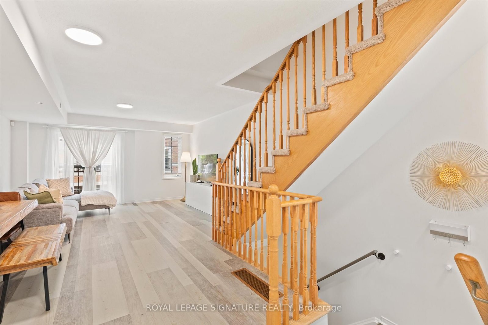 Townhouse for sale at 33 Glenstal Path, Oshawa, Ontario, L1L 0L2 - Windfields - MLS: E12959838