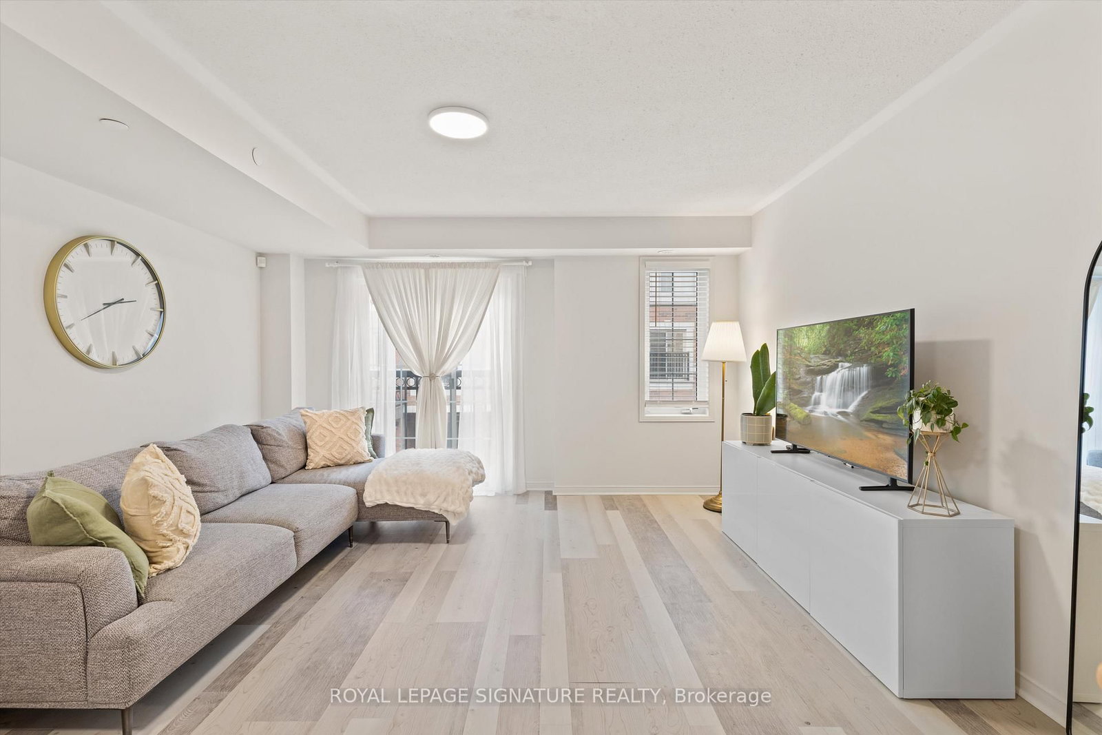 Townhouse for sale at 33 Glenstal Path, Oshawa, Ontario, L1L 0L2 - Windfields - MLS: E12959838