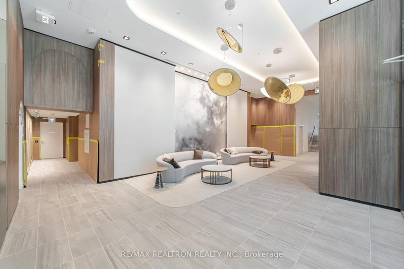 2304 - 1435 Celebration Dr, Pickering, L1W 0C4 | Image 3