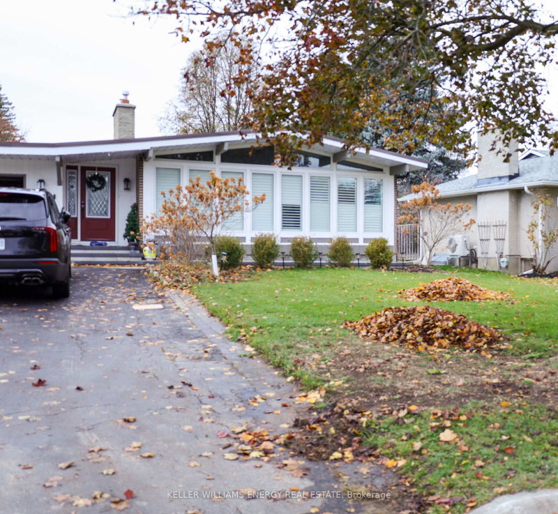 home for lease on Basement-704 Oshawa Boulevard N