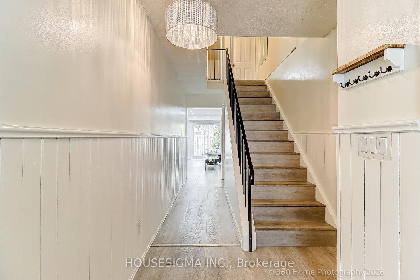 Townhouse for sale at 29-927 Burns Street, Whitby, Ontario, L1N 6J5 - Lynde Creek - MLS: E12960220