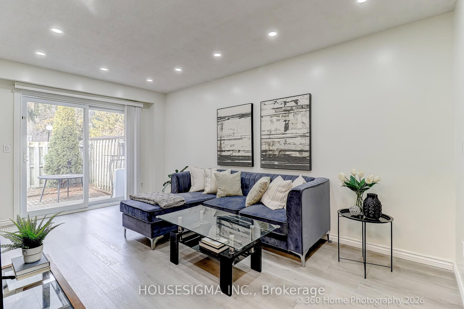 Townhouse for sale at 29-927 Burns Street, Whitby, Ontario, L1N 6J5 - Lynde Creek - MLS: E12960220