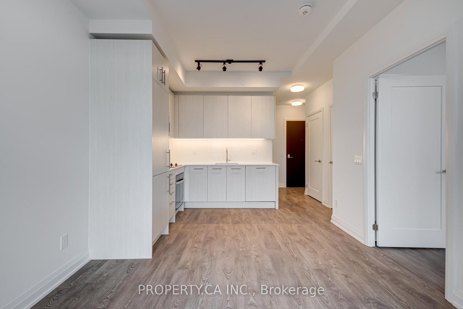 Condo for lease at 904-286 Main Street, Toronto, Ontario, M4C 4X4 - East End-Danforth - MLS: E12960348