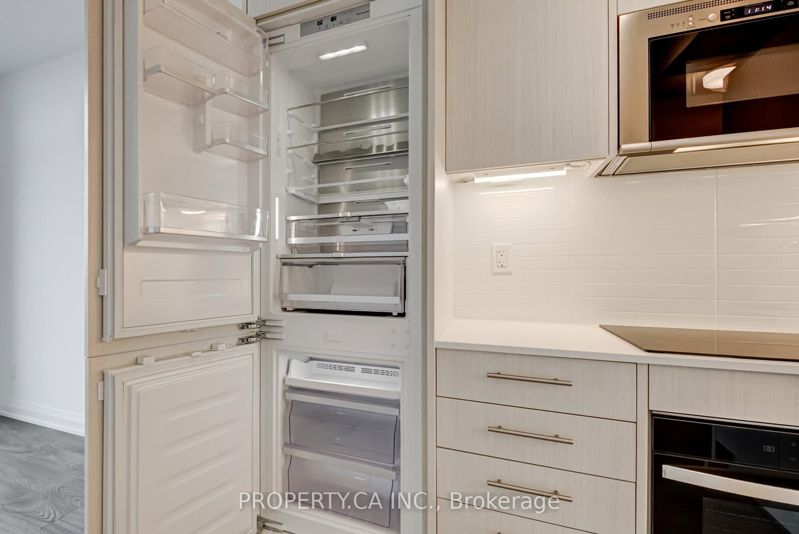 Condo for lease at 904-286 Main Street, Toronto, Ontario, M4C 4X4 - East End-Danforth - MLS: E12960348