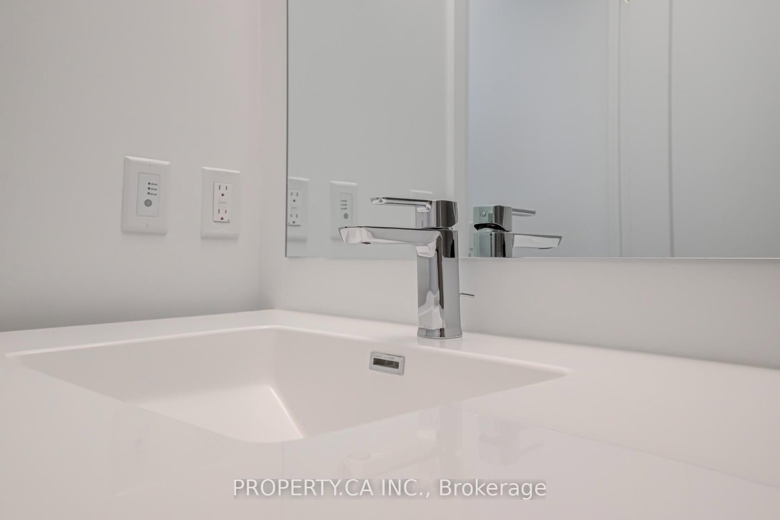 Condo for lease at 904-286 Main Street, Toronto, Ontario, M4C 4X4 - East End-Danforth - MLS: E12960348