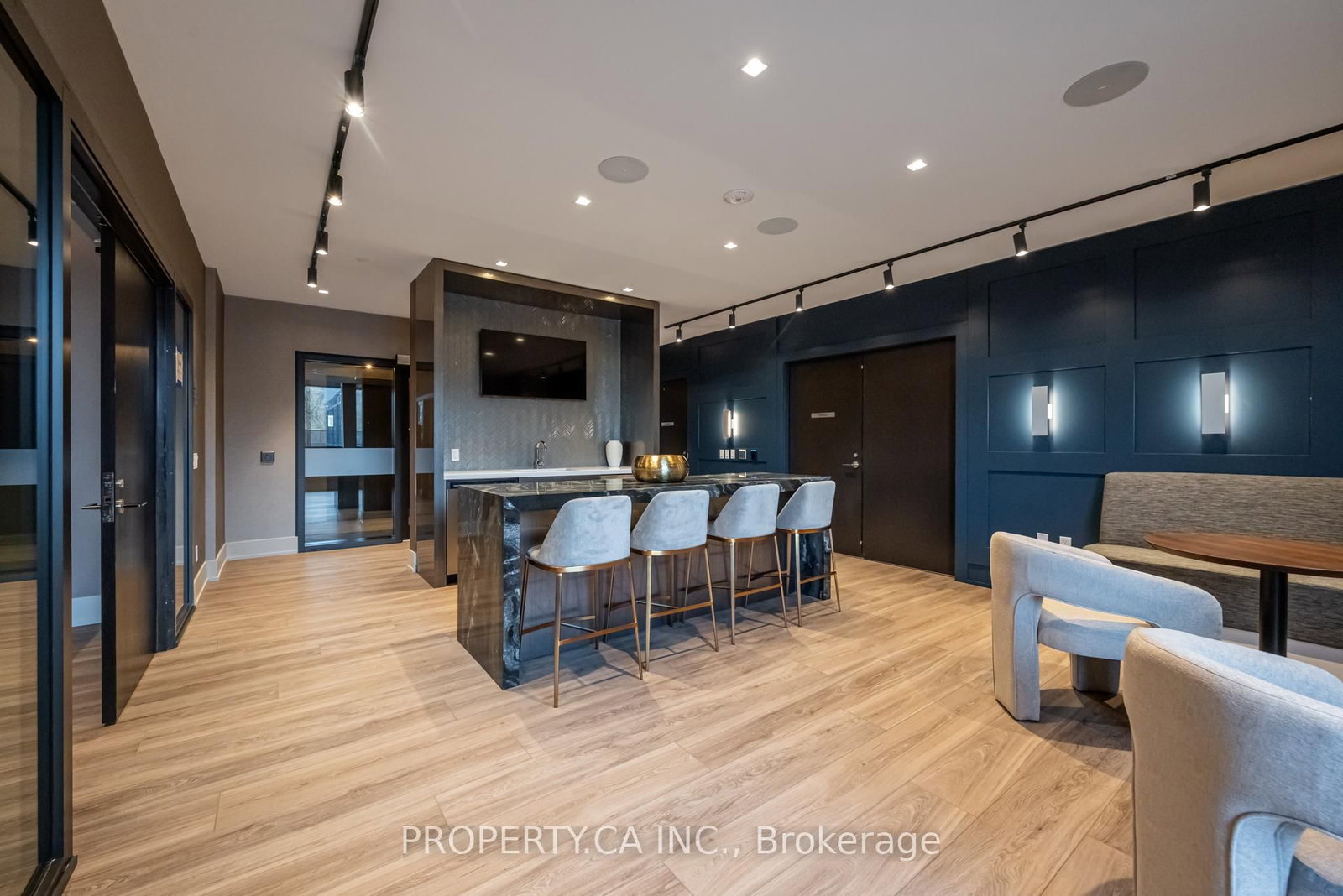 Condo for lease at 904-286 Main Street, Toronto, Ontario, M4C 4X4 - East End-Danforth - MLS: E12960348