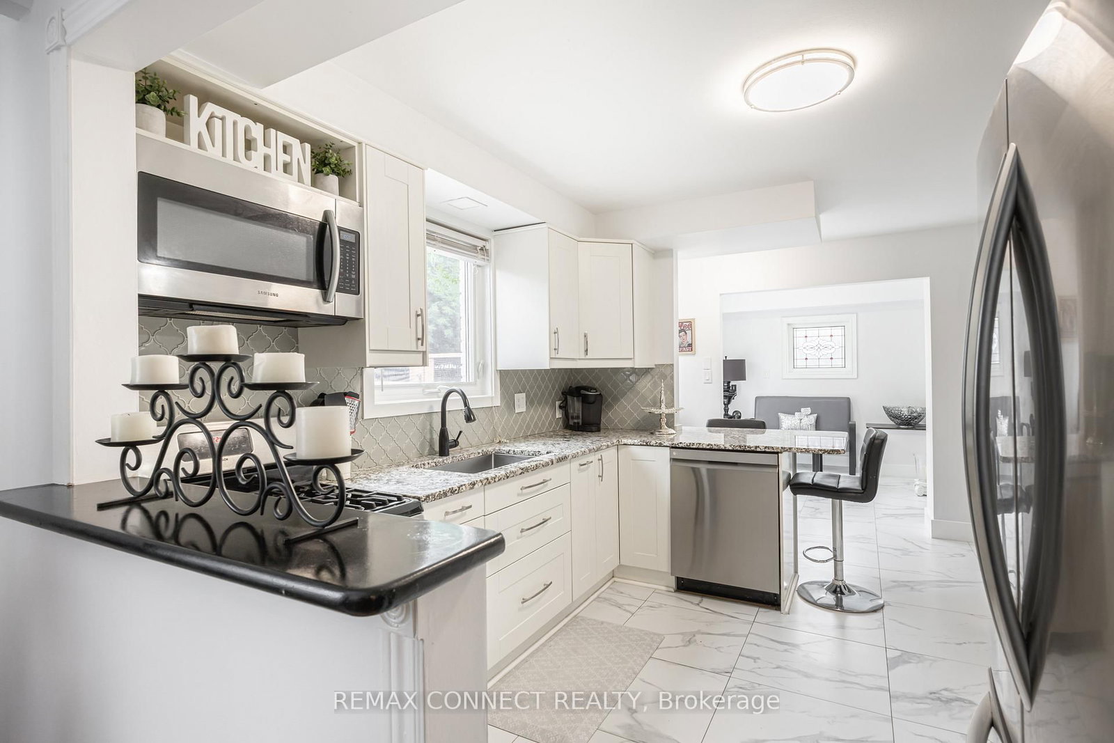 32 Harland Crescent - Photo 13