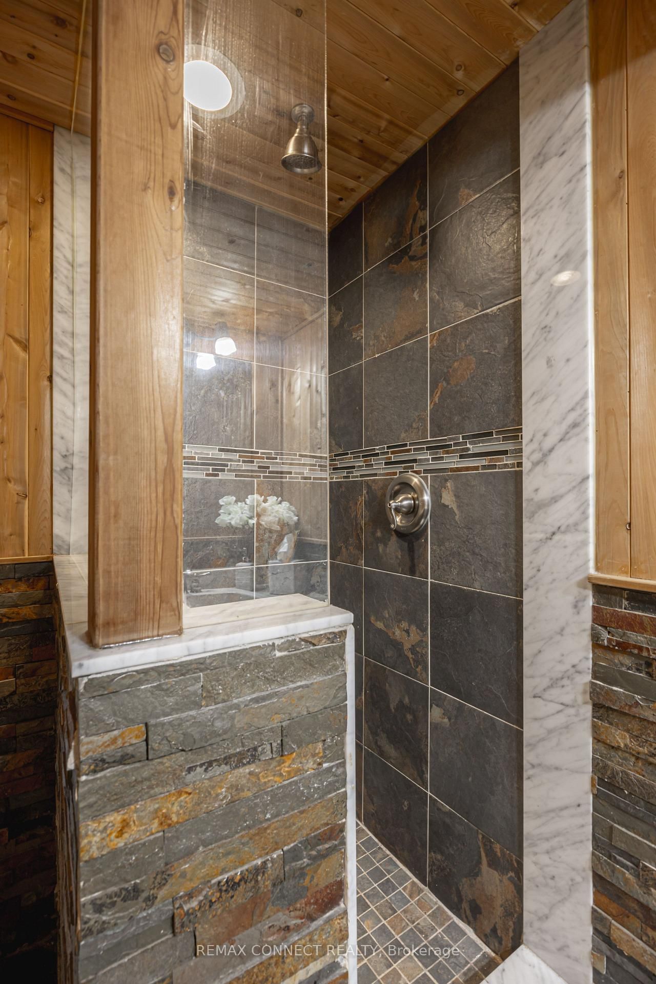 32 Harland Crescent - Photo 33