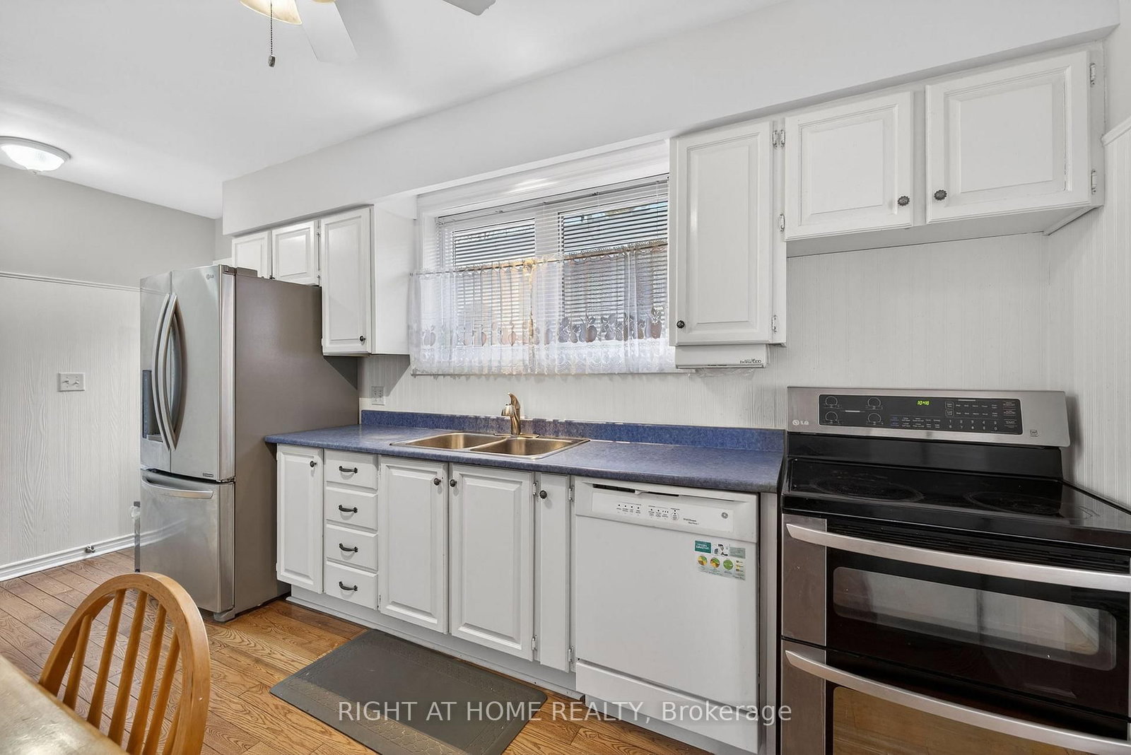 Detached House for sale at 71 Banmoor Boulevard, Toronto, Ontario, M1J 2Z4 - Woburn - MLS: E12961388