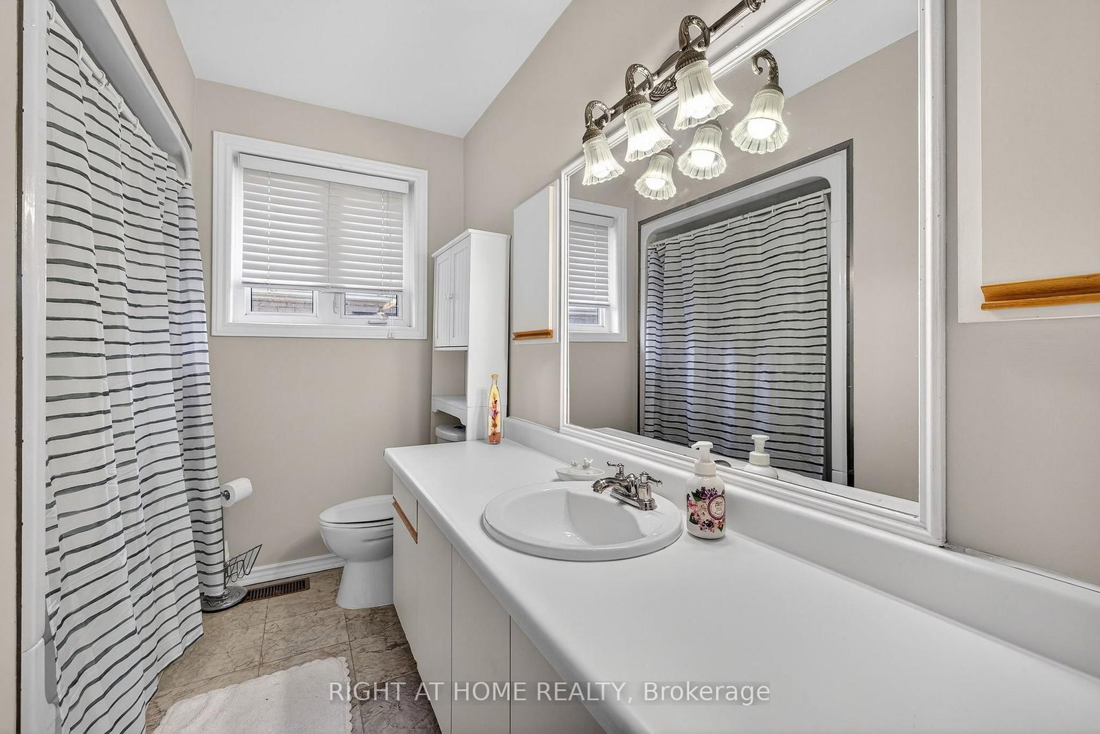 Detached House for sale at 71 Banmoor Boulevard, Toronto, Ontario, M1J 2Z4 - Woburn - MLS: E12961388