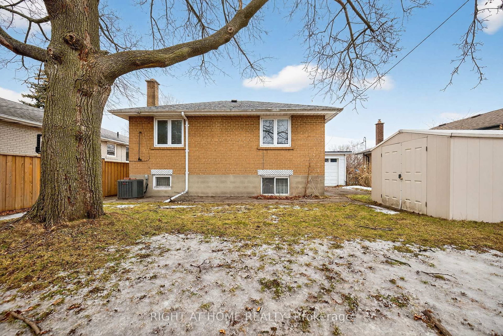 Detached House for sale at 71 Banmoor Boulevard, Toronto, Ontario, M1J 2Z4 - Woburn - MLS: E12961388