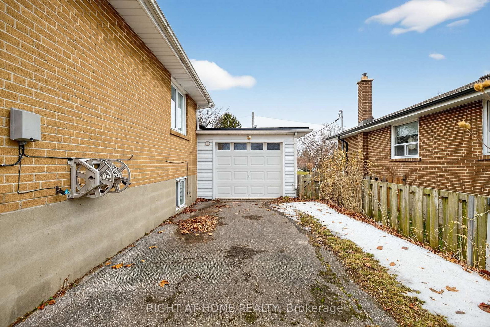 Detached House for sale at 71 Banmoor Boulevard, Toronto, Ontario, M1J 2Z4 - Woburn - MLS: E12961388