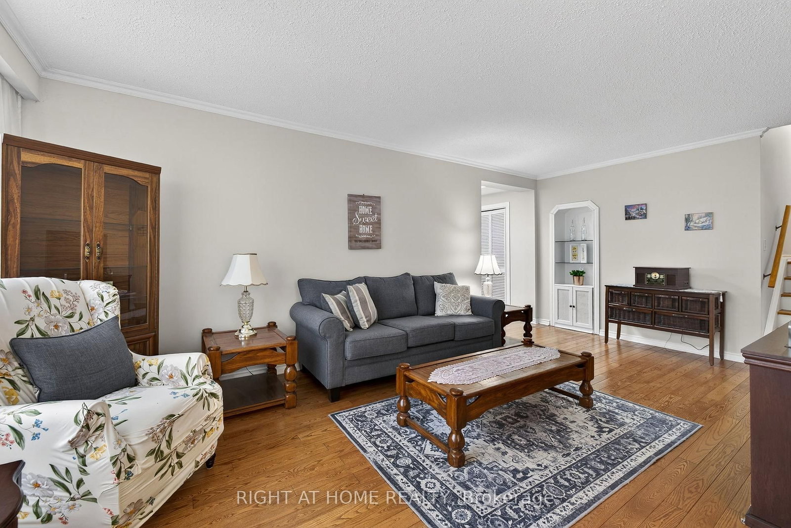 Detached House for sale at 71 Banmoor Boulevard, Toronto, Ontario, M1J 2Z4 - Woburn - MLS: E12961388