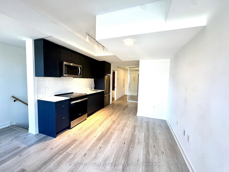 126 B - 1604 Charles St, Whitby, L1N 1B9 | Image 3