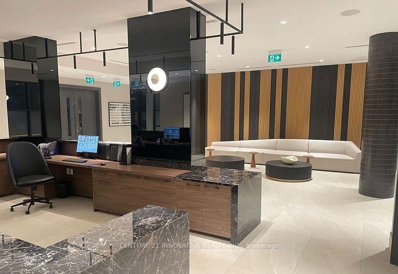 home for lease on 2308-2545 Simcoe Street N