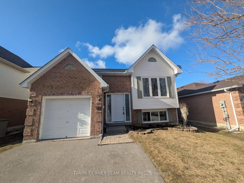 70 Freeland Ave, Clarington, L1C 4S3 | Image 2