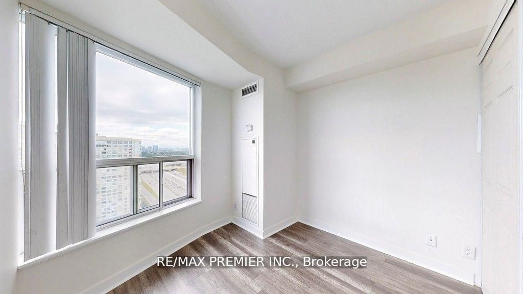 Condo for lease at 3010-36 Lee Centre Drive, Toronto, Ontario, M1H 3J1 - Woburn - MLS: E12961908