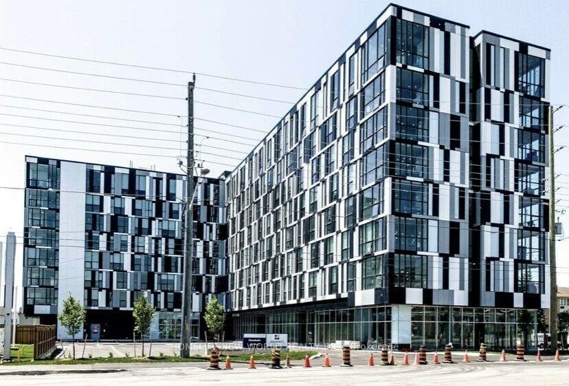 1900 Simcoe Street N, Unit 416