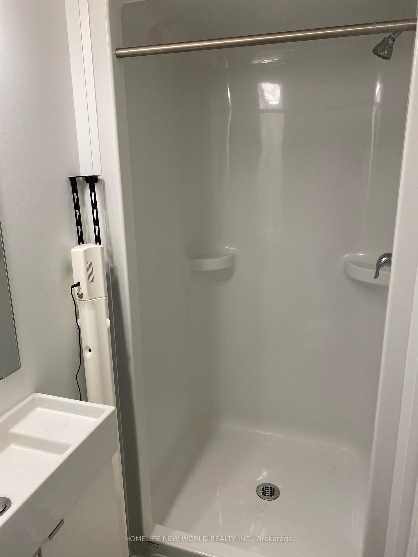 1900 Simcoe Street N, Unit 416 - Photo 11