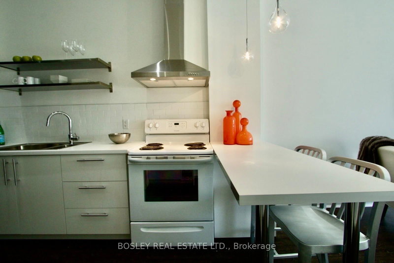 1 - 866 Broadview Ave, Toronto, M4K 2R1 | Image 3