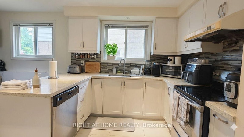 81 Heaslip Terr, Toronto, M1T 1W8 | Image 3