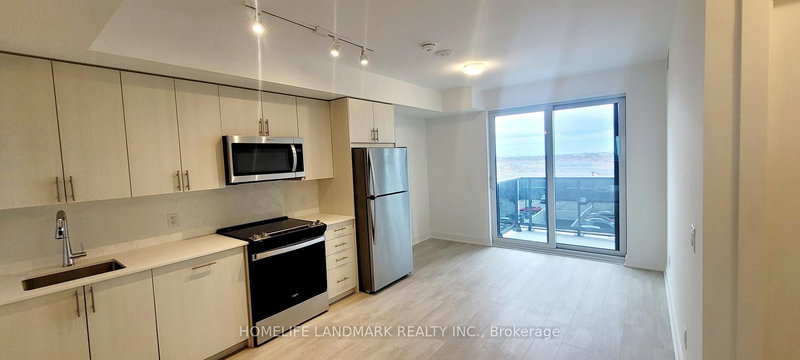 724 - 2545 Simcoe St N, Oshawa, L1L 0W3 | Image 3