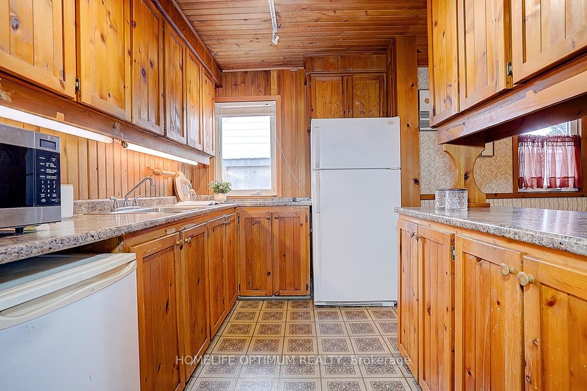 Detached House for sale at 16 Ayre Point Road, Toronto, Ontario, M1M 1G5 - Cliffcrest - MLS: E12962638