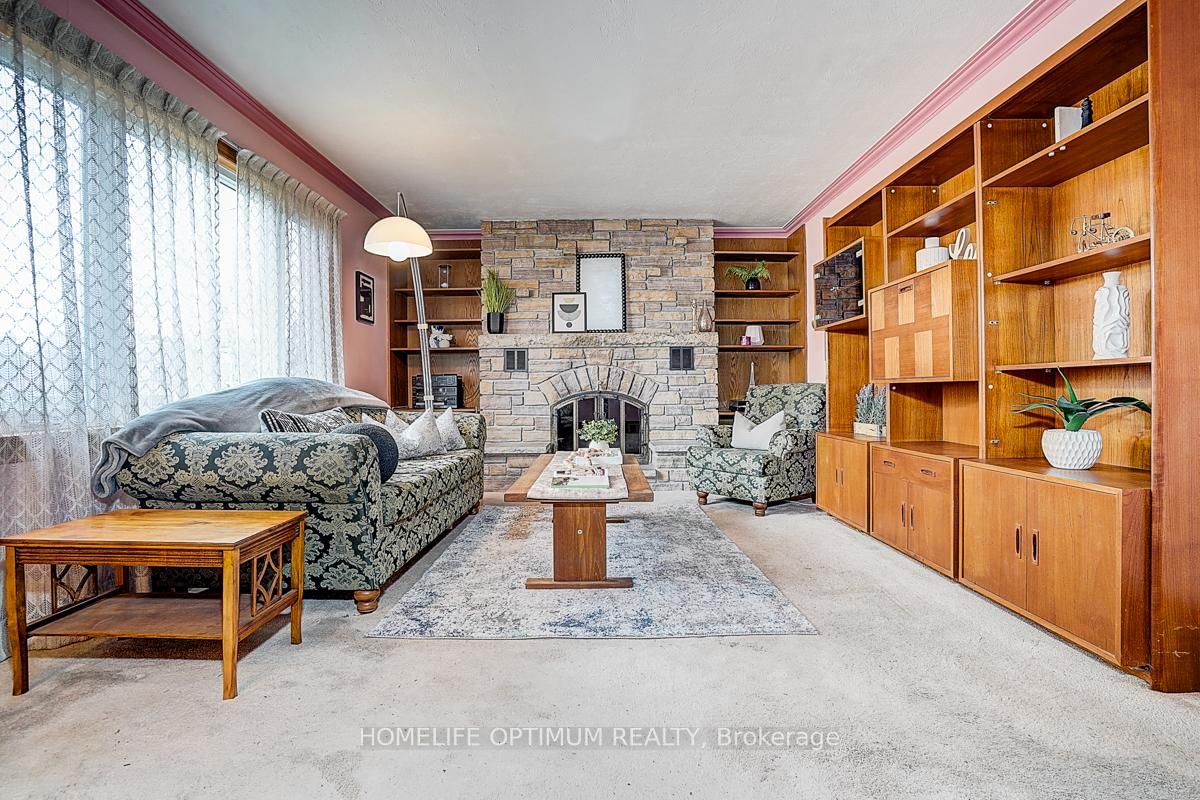 Detached House for sale at 16 Ayre Point Road, Toronto, Ontario, M1M 1G5 - Cliffcrest - MLS: E12962638