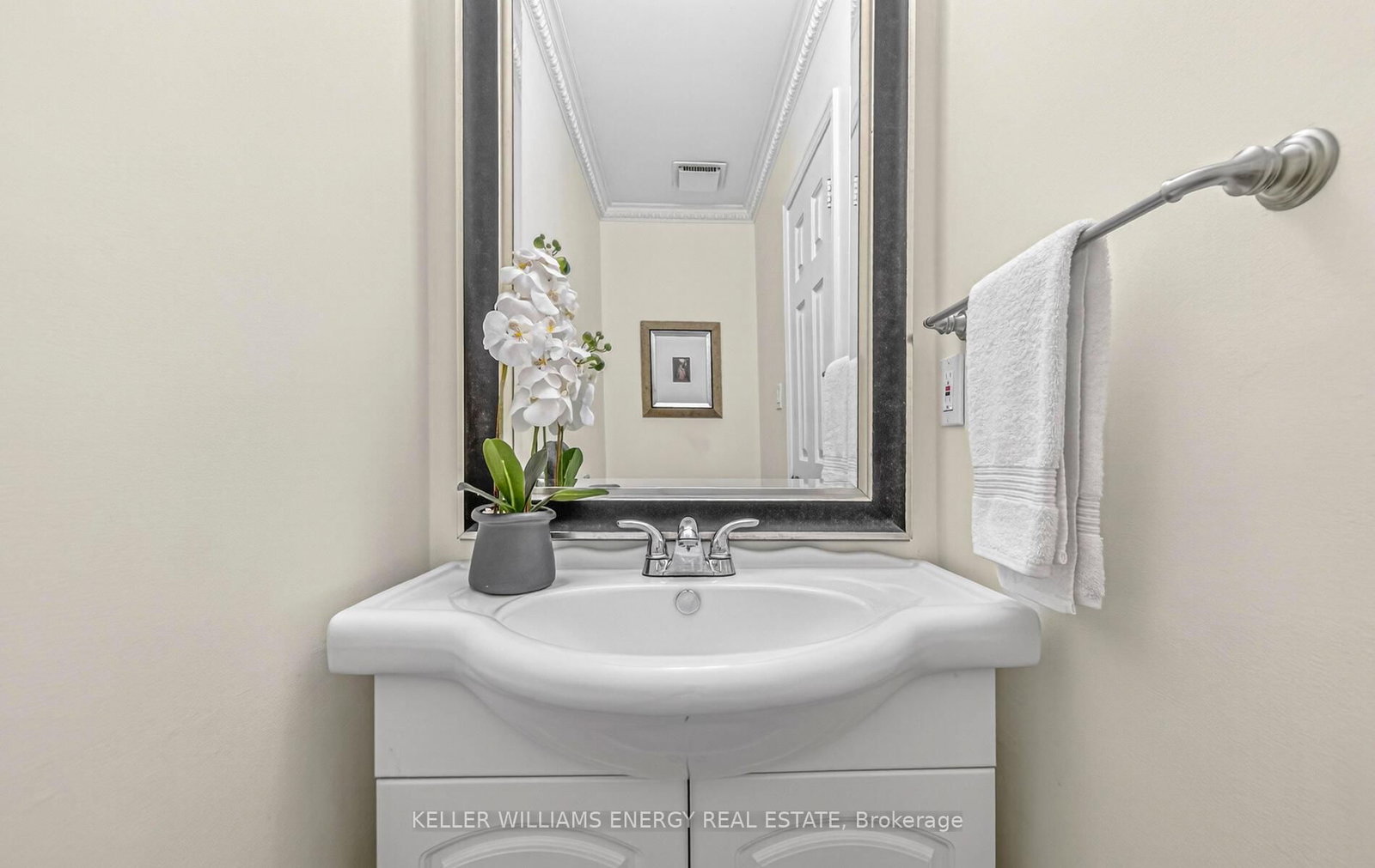 Detached House for sale at 55 Long Drive, Whitby, Ontario, L1N 8E5 - Blue Grass Meadows - MLS: E12962774