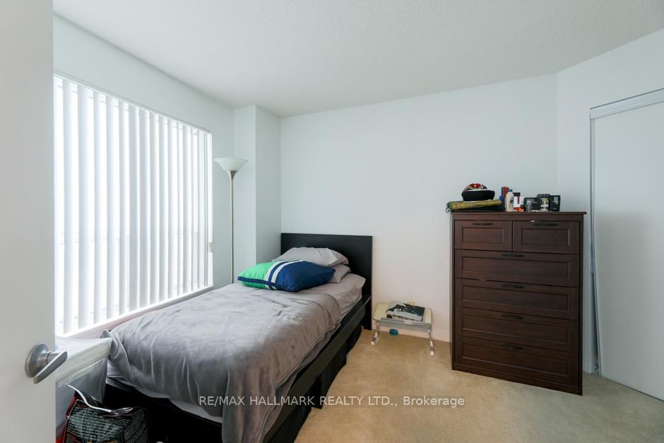 Condo for lease at 911-36 Lee Centre Drive, Toronto, Ontario, M1H 3K2 - Woburn - MLS: E12963030