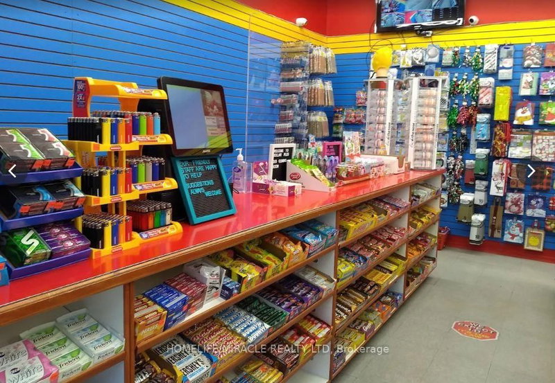 500 Mayfair Ave, Oshawa, L1G 2Y2 | Image 2