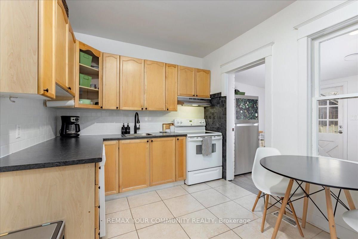 Semi-Detached House for sale at 917 Broadview Avenue, Toronto, Ontario, M4K 2R2 - Playter Estates-Danforth - MLS: E12963330