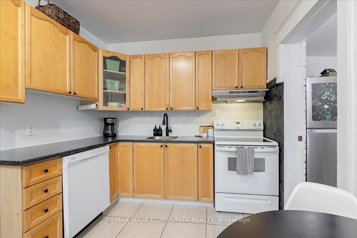 Semi-Detached House for sale at 917 Broadview Avenue, Toronto, Ontario, M4K 2R2 - Playter Estates-Danforth - MLS: E12963330