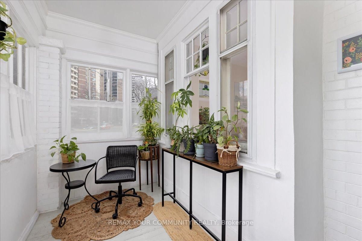 Semi-Detached House for sale at 917 Broadview Avenue, Toronto, Ontario, M4K 2R2 - Playter Estates-Danforth - MLS: E12963330