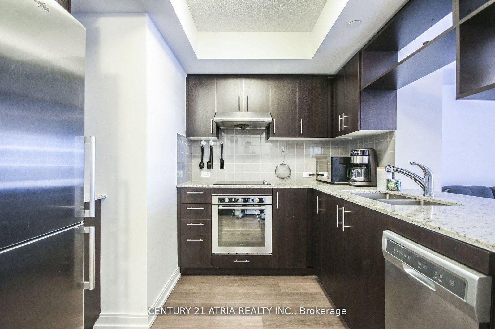 255 Village Green Square, Unit 1910 - Photo 8