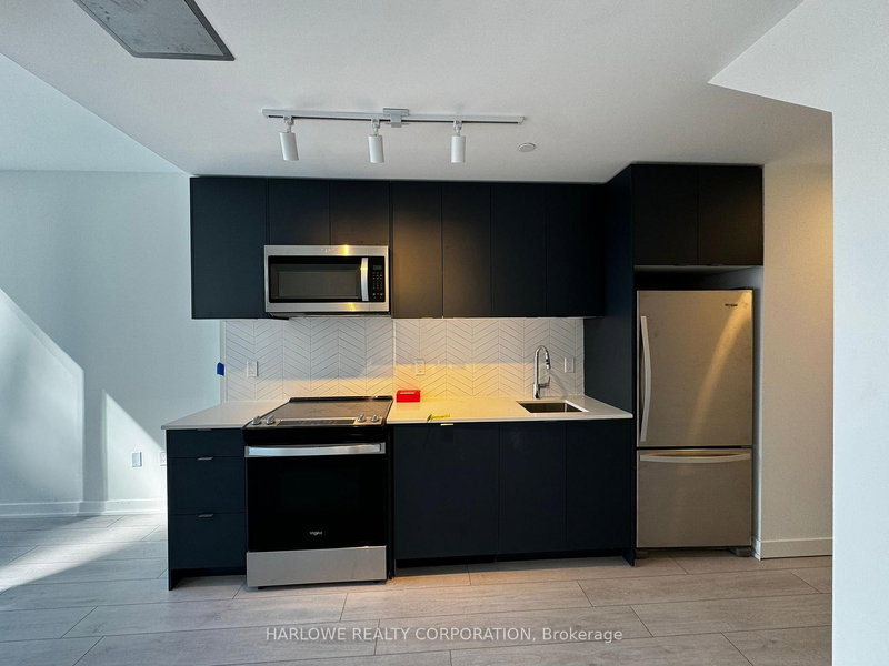 home for lease on 123 B-1604 Charles Street