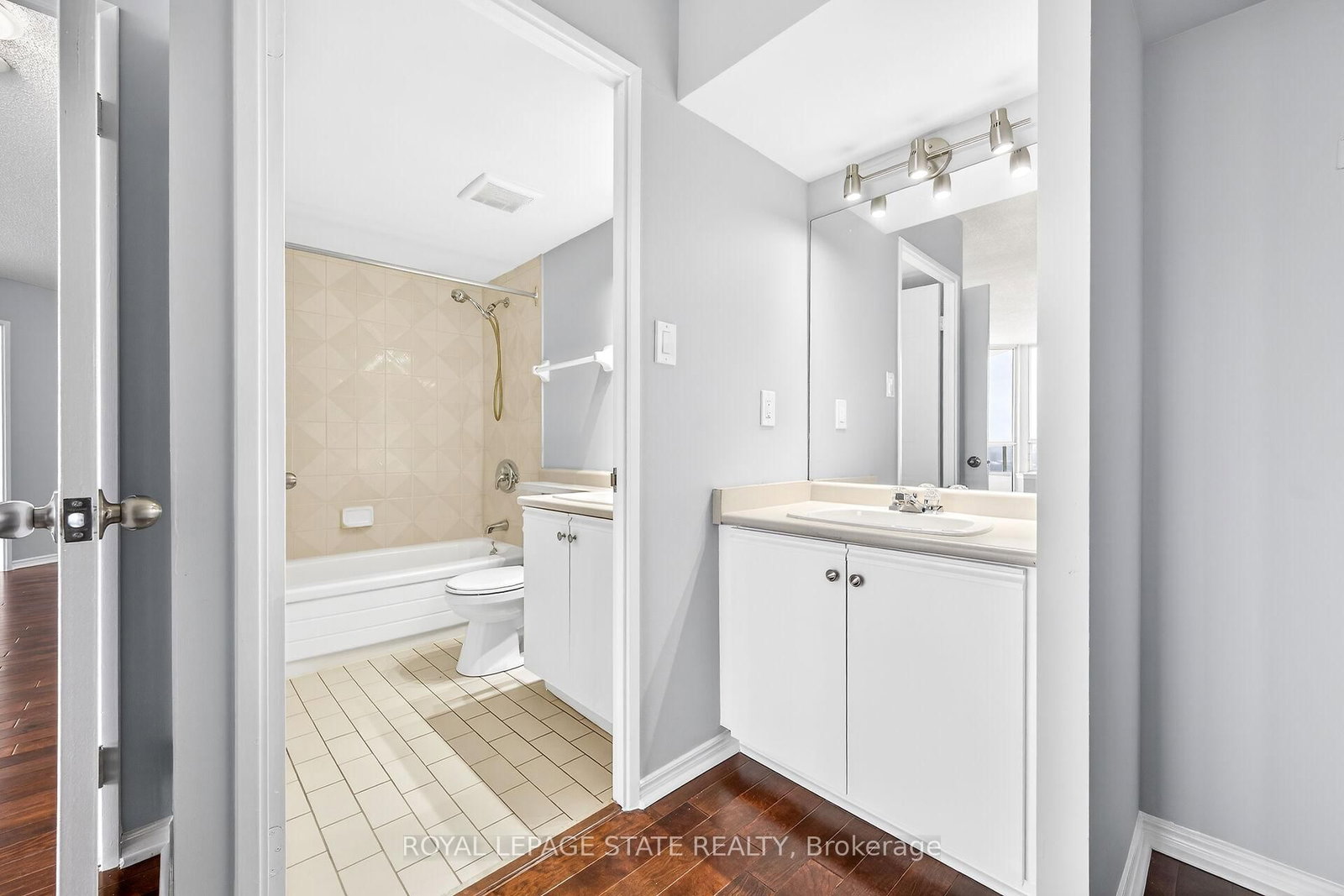 Condo for sale at 1918-3 Greystone Walk Drive, Toronto, Ontario, M1K 5J4 - Kennedy Park - MLS: E12963408