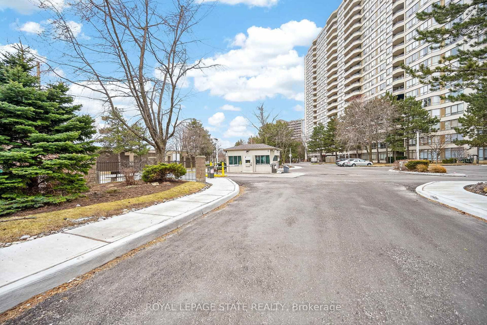Condo for sale at 1918-3 Greystone Walk Drive, Toronto, Ontario, M1K 5J4 - Kennedy Park - MLS: E12963408