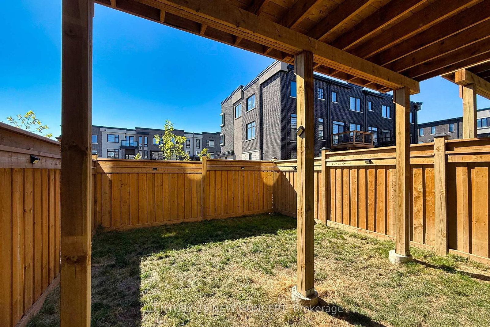 Townhouse for sale at 1671 Hidden Valley Glen, Pickering, Ontario, L1X 0H7 - Duffin Heights - MLS: E12963480