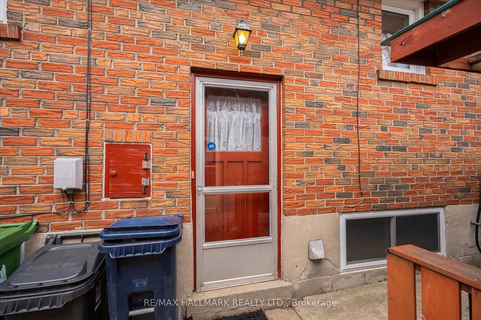 Detached House for sale at 7 Grassington Crescent, Toronto, Ontario, M1G 1X4 - Woburn - MLS: E12963604