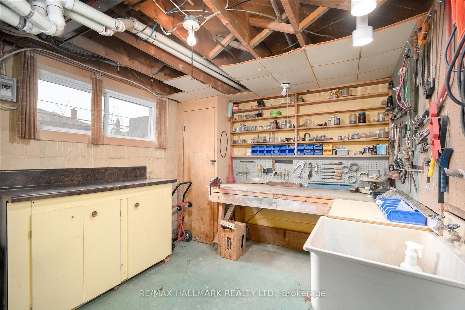 Detached House for sale at 7 Grassington Crescent, Toronto, Ontario, M1G 1X4 - Woburn - MLS: E12963604